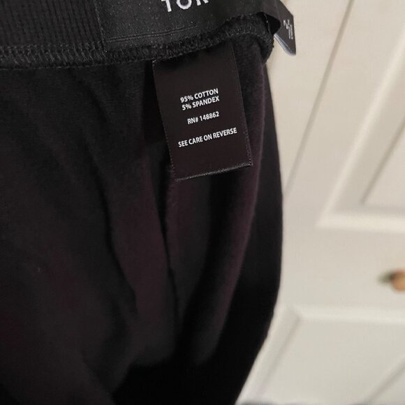 Torrid Womens NWT Black Mid Rise Everyday Cotton Fleece Patch Pocket Shorts 2X - Picture 9 of 10